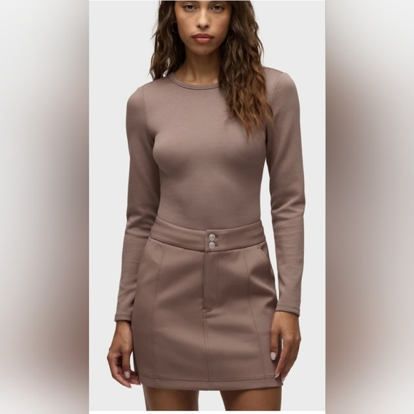 Hudson Knot Back Long Sleeve Snsp Closure Bodysuit Deep Taupe Size Medium - Picture 6 of 15